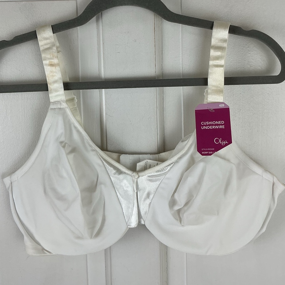 Olga Cushioned Underwire Full Coverage Bra 42D